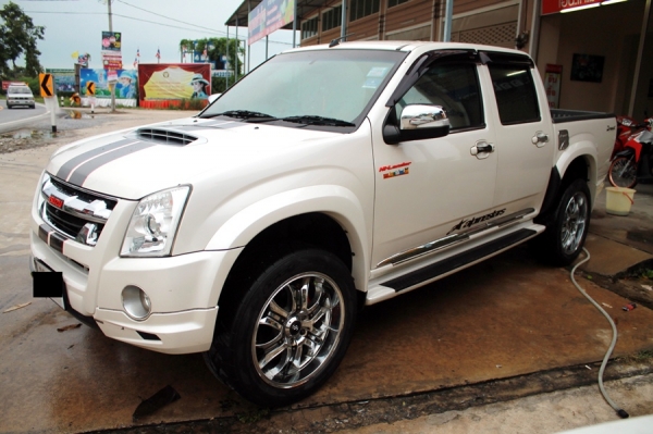 Isuzu X-series 4ประตู 3.0 ออโต้ Isuzu X-series 4ประตู 3.0 ออโต้
