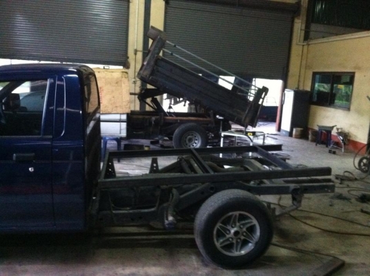 ขายรถกะบะดั้ม