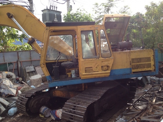 ขาย PC200-2 บูมใหญ่ หัวคีบ พร้อมใช้งาน