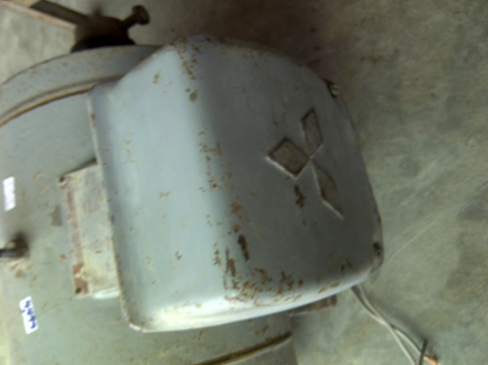 มอเตอร์ mitsubishi 3 แรง 1 เฟส 220 V.  เป็นแบบโครงสร้างเหล็กแข็ง สภาพพร้อมใช้ เสียงเงียบ แรงดี