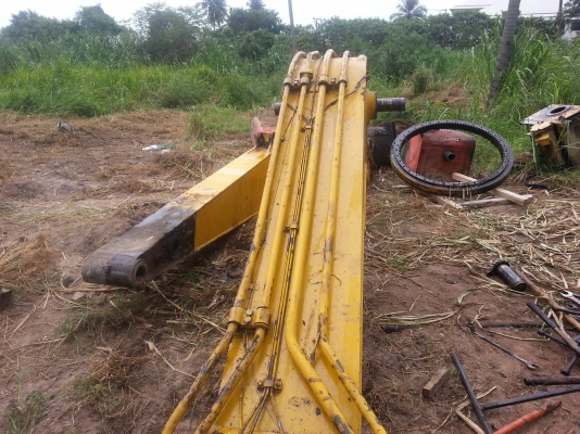 ขายด่วน บูม+อาม KOMATSU PC200-5