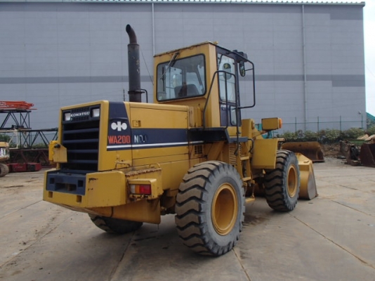 WA200-1-30811 รถเก่าจากญี่ปุ่นครับ WA200-1-30811 รถเก่าจากญี่ปุ่นครับ