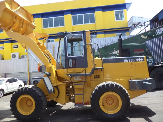 WA200-1-30811 รถเก่าจากญี่ปุ่นครับ WA200-1-30811 รถเก่าจากญี่ปุ่นครับ