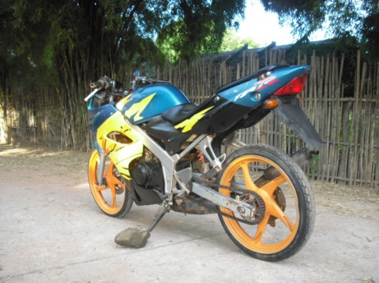 ขายHonda LS125 เครื่องดีไม่เคยปลอกเอกสารพร้อมชุดโอนราคา11,900 บาท