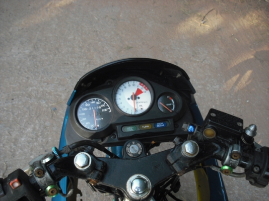 ขายHonda LS125 เครื่องดีไม่เคยปลอกเอกสารพร้อมชุดโอนราคา11,900 บาท