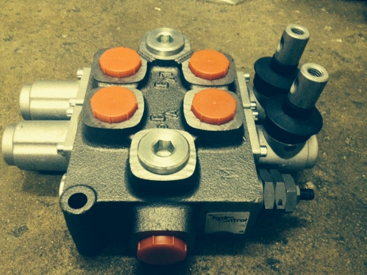 Hand Valve 6 หุน 3 แกน จาก Italy Hand Valve 6 หุน 3 แกน จาก Italy