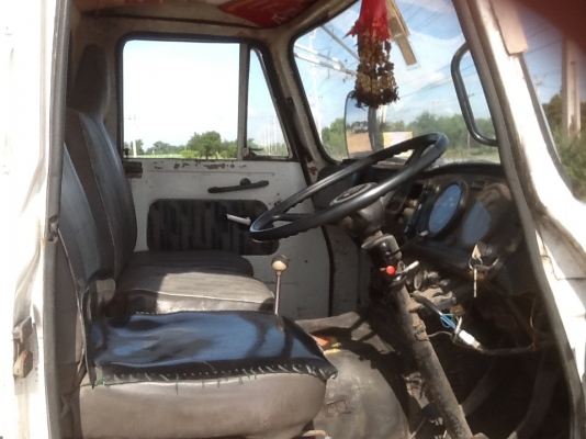 หกล้อKM500 รถใช้งานประจำ