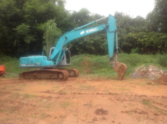 ขายด่วน  แบคโฮ  KOBELCO -SK-200-6E