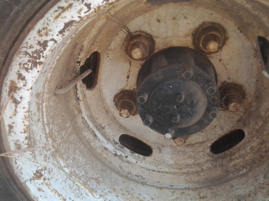 ขายเฟื่องท้ายและคานหน้ามิตซู115เคนเตอร์ลดแล้วเหลือ26000บาท