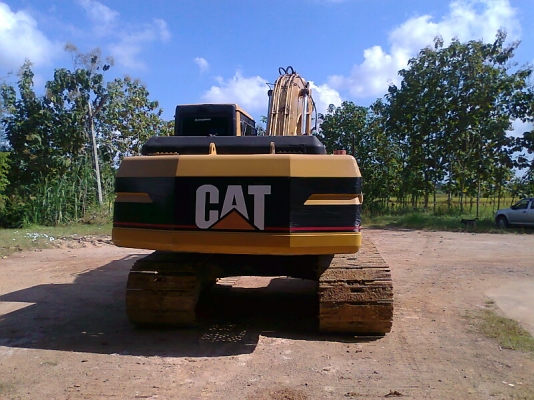รถแบคโฮ CAT 320 V1 รถสวย มีทะเบียนครบ ราคาต่อรอง