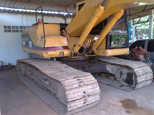 รถแบคโฮ CAT 320 V1 รถสวย มีทะเบียนครบ ราคาต่อรอง