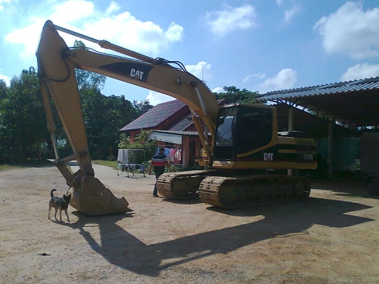 รถแบคโฮ CAT 320 V1 รถสวย มีทะเบียนครบ ราคาต่อรอง