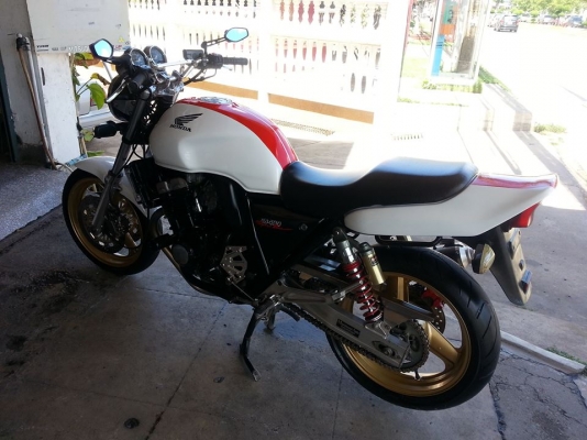 Honda cb400 ปี 93 พร้อมสรรพสามิตร รถสวยพร้อมใช้ เติมน้ำมันขี่อย่างเดียว ของแต่งเพียบ ท่อฟูล โยชิ