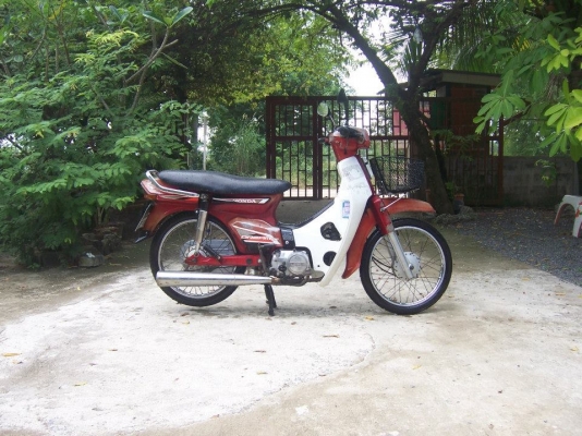 ดรีมคุรุสภาสีแดงสตาร์ทมือ สภาพดีมาก สวยๆ รถเดิมๆ