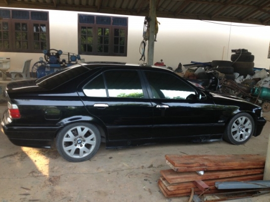 BMW 318i ขายดาวน์ 5,000 บาท