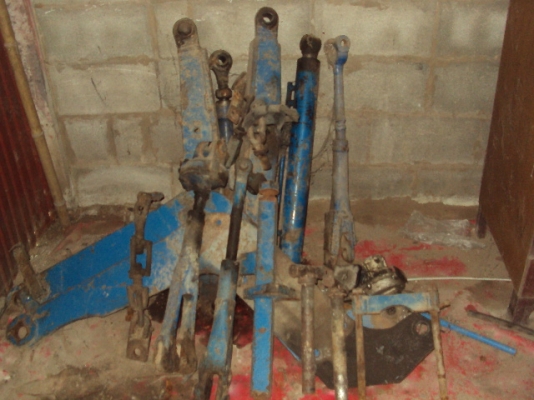 อุปกรณ์รถไถฟอร์ด