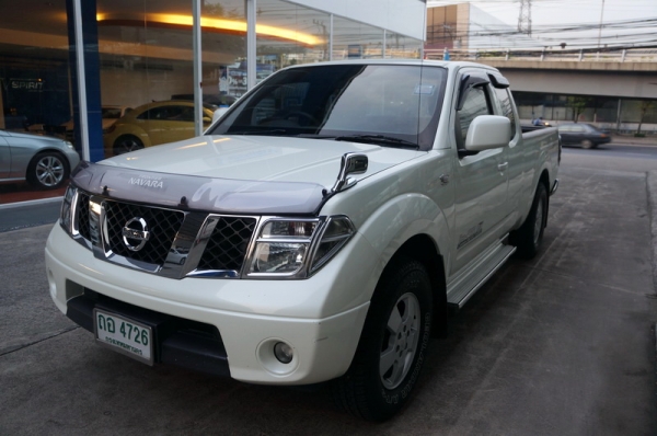 NISSAN NAVARA ปี 2010 cab สีขาว ชุดแต่งครบ เครื่อง ช่วงล่างดี แอร์เย็น รถสวย พร้อมใช้งาน ราคาโดนใจ ฟรีดาวน์ จัดไฟแนท์ได้เต็ม