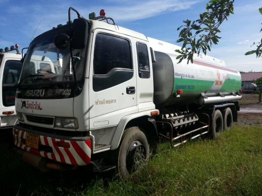 ขายรถ ISUZU 10 ล้อ บรรทุกน้ำมัน 210 แรงม้า