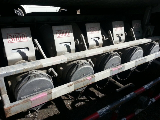 ขายรถ ISUZU 10 ล้อ บรรทุกน้ำมัน 210 แรงม้า