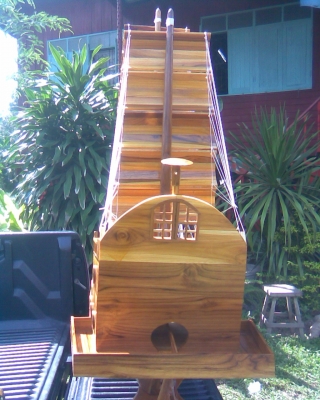 ปลากัดจีนแกะสลักไม้สัก +  เรือไม้สัก