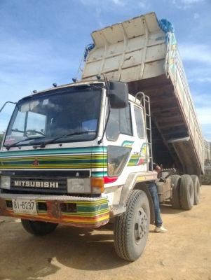 MITSU FUSO  FN527MTD6,xxx เครื่อง 6D16-195 แรง 10 เกียร์ เบรคใหญ่ เพลาบุ๋ม เกียร์ลาย คานหน้าลาย ภาษีเต็ม