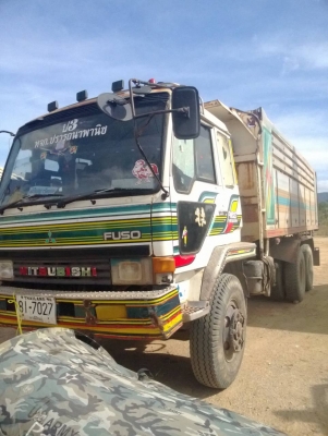 MITSU FUSO  FN527MTD2501 เครื่อง 6D16-195 แรง 10 เกียร์ เบรคใหญ่ เพลาบุ๋ม เกียร์ลาย คานหน้าลาย ภาษีเต็ม