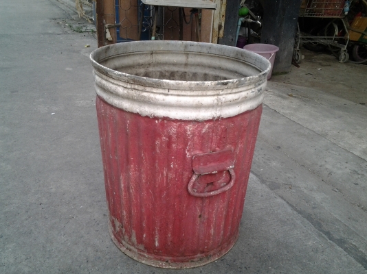 ถังเหล็กรุ่นเก่าคลาสสิก