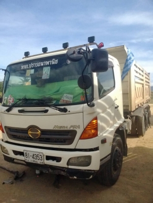 HINO MEGA ปี 48 รถสวยพร้อมใช้ เครื่อง 260 แรง เกียร์เดิม หัวบางเดิม คัสชีสวย ภาษีเต็ม