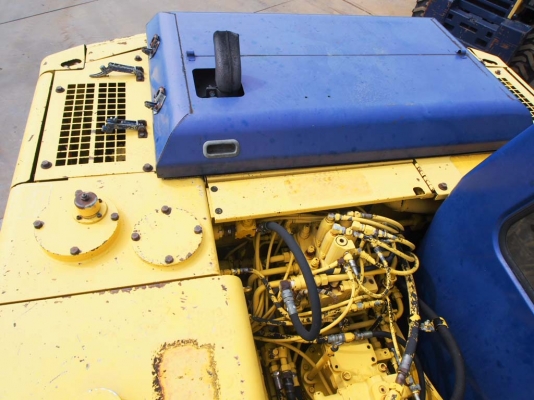 รถแบคโฮเก่าญี่ปุ่น Kobelco SK100-1