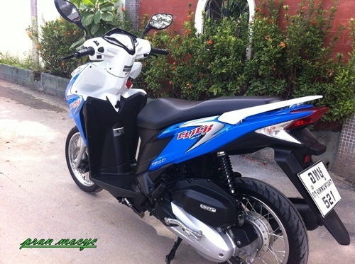 ขายhonda click สีน้ำเงินขาว จด 9ก.ค 2555 ไมล์ 3100โล ขายhonda click สีน้ำเงินขาว จด 9ก.ค 2555 ไมล์ 3100โล