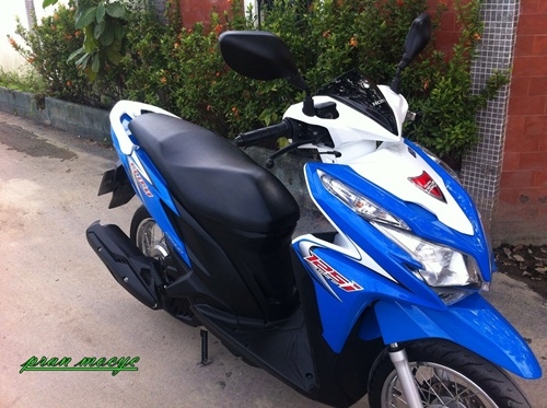 ขายhonda click สีน้ำเงินขาว จด 9ก.ค 2555 ไมล์ 3100โล ขายhonda click สีน้ำเงินขาว จด 9ก.ค 2555 ไมล์ 3100โล