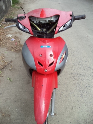 ขายเวฟ 100 ถูกๆ ครับ