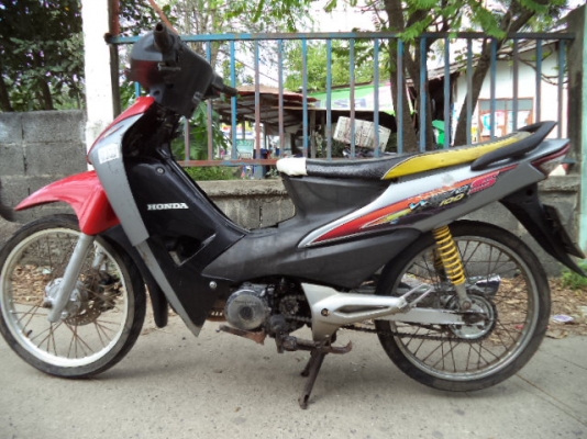 ขายเวฟ 100 ถูกๆ ครับ