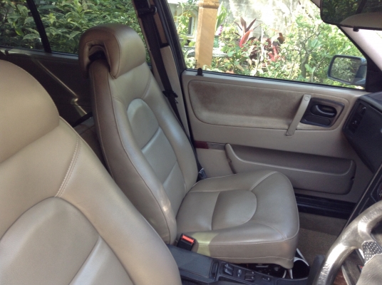 ขายเบาะ saab ทรงสวยสภาพดีคู่ละ 3500 บาท