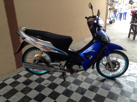 ขาย!!!เวฟ100ยูบ๊อก สต๊าทมือ ปี49 รถเครื่องดีคับ มีเล่มทะเบียนครบ ภาษีไม่หมด