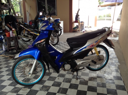 ขาย!!!เวฟ100ยูบ๊อก สต๊าทมือ ปี49 รถเครื่องดีคับ มีเล่มทะเบียนครบ ภาษีไม่หมด