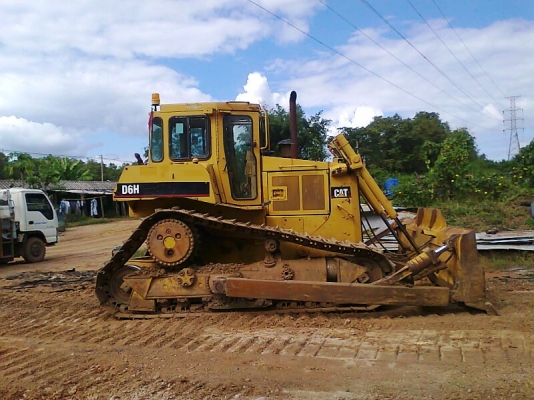 รถแทรคเตอร์ CAT D6 H มีเอกสารใบอินวอยล์ จดทะเบียนได้ทันที รถสวยราคาต่อรองได้