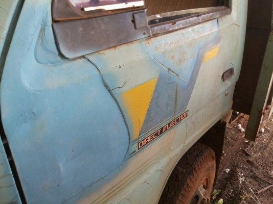 **330,000 บ.ต่อรอง**ขาย6ล้อราคาเบาๆ ISUZU NKR 110HP JAANKR58LK ห้างแท้หูช้าง เกียร์ยาว เครื่อง4BE1 110แรง เครื่องดีติดง่าย แรงดี ช่วงล่าง6น็อตHINO หน้า-หลัง คัสซีสวยเดิมไม่ผุ ไม่ดาม กระบะพื้นไม้คอกไม้ สภาพดีฝาทึบดี ยาง7.50 ดี6เส้น หัวเก๋งสีไม่สวยมีแตกมีลอ