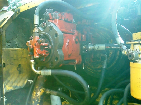 รถแบคโฮ CAT 330 B รถสวย มีใบอินวอยล์ จดทะเบียนได้