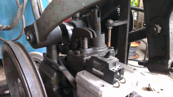 Sell> เลื่อยชักมือสอง ยี่ห้อ Standard ของไต้หวัน ไฟ 220V. เครื่องสวยไม่มีตำหนิเลยครับ กำแพงแสน นครปฐม