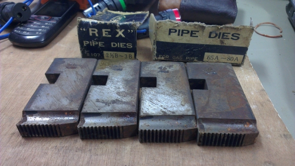 Sell> ตัวต๊าปเกลียวมือ REX 4" นิ้ว 117R พร้อมฟันกัดเกลียว เบอร์ใหญ่สุด ยังไม่เคยผ่านการใช้งานครับ