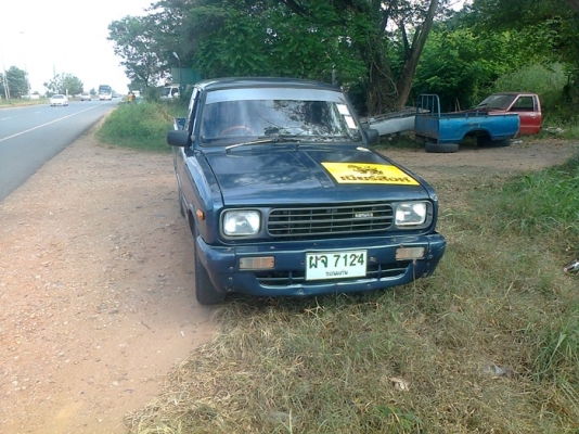 ขายมาสด้าแฟมมิเลีย แคปเล็ก  5 เกียร์ พร้อมใช้งาน