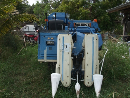 รถเกี่ยวข้าวเล็กอิเซกิ ISEKI