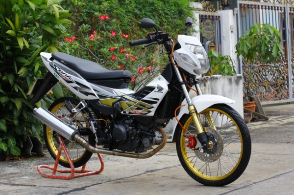 โซนิค ตัวใหม่ 50  Start มือ สวยๆ ล้อทอง  ราคาถูก