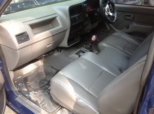 Isuzu 2.5 spark ex turbo power ปี 1999 สีสวยขายถูก Isuzu 2.5 spark ex turbo power ปี 1999 สีสวยขายถูก