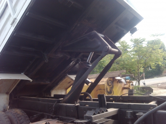 อีซูซุ หกล้อใหญ่