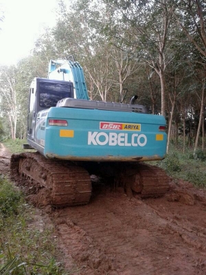 รถแบคโฮ KOBELCO YN - 11 ( รถทำงาน 8,200 ซม. ) สนใจติดต่อ 081 - 6079515 รถแบคโฮ KOBELCO YN - 11 ( รถทำงาน 8,200 ซม. ) สนใจติดต่อ 081 - 6079515