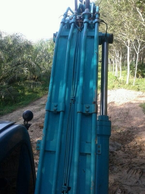 รถแบคโฮ KOBELCO YN - 11 ( รถทำงาน 8,200 ซม. ) สนใจติดต่อ 081 - 6079515 รถแบคโฮ KOBELCO YN - 11 ( รถทำงาน 8,200 ซม. ) สนใจติดต่อ 081 - 6079515