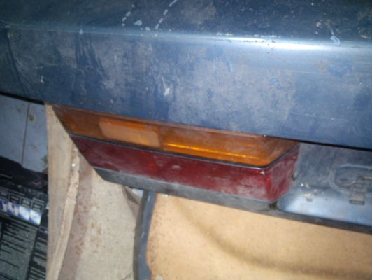 ฝากระโปงท้าย honda accord ตาเพชร