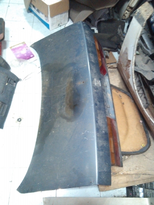 ฝากระโปงท้าย honda accord ตาเพชร